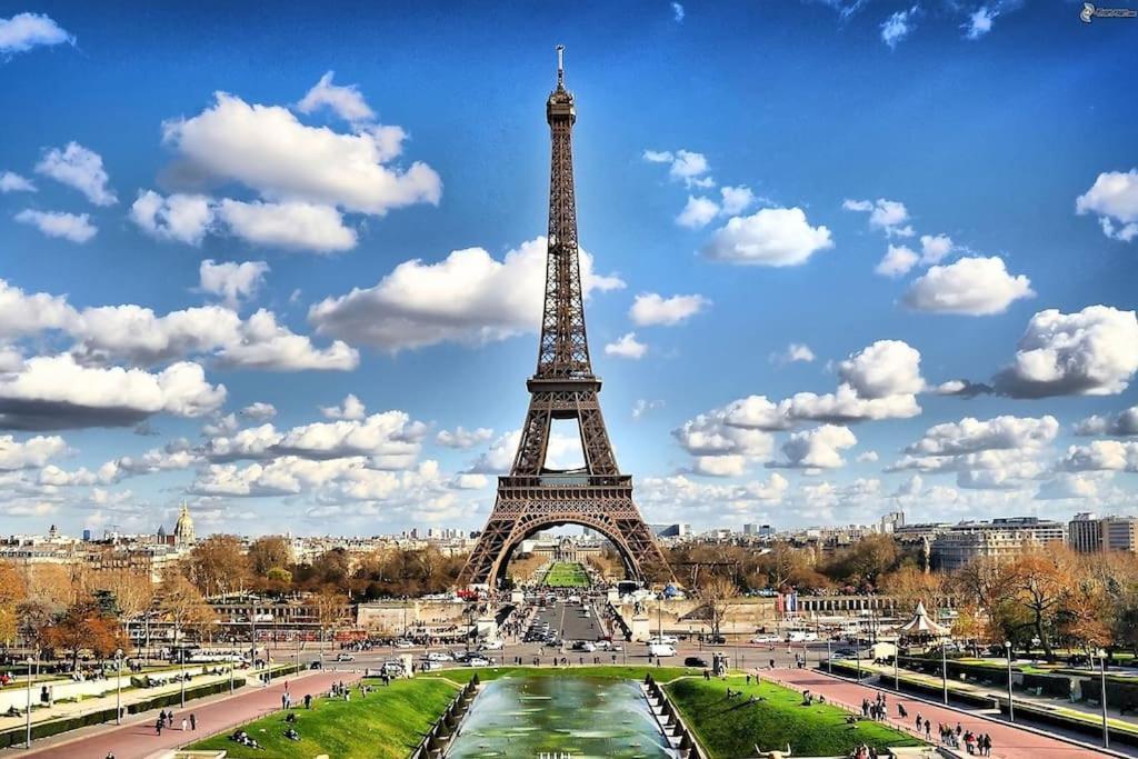 World Of Lovers *Paris*Disney* Bussy-Saint-Georges Exterior foto